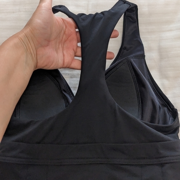 lands' End black t-back bathing suit top size 2 - Picture 3 of 6